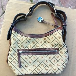 DooneyandBurkeMed.CanvasLeath.Trim HandbagLikeNew